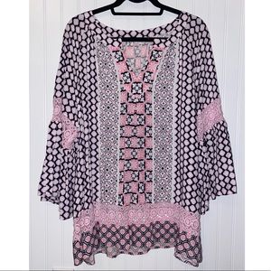 NWT Crown & Ivy Printed Blouse